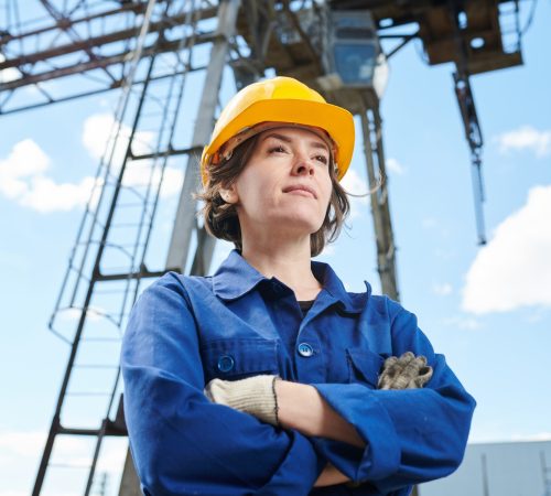 smiling-woman-at-construction-site.jpg